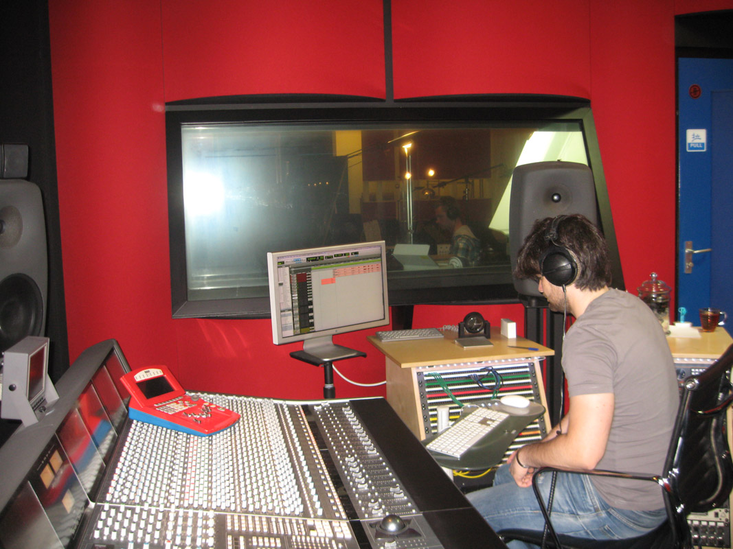 2013-07-14 Tiago Machado in Power Sound Studio